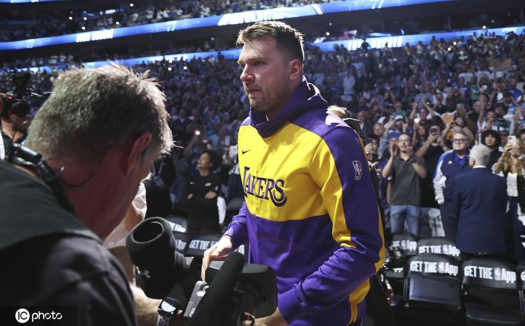 东契奇emo之夜没有手软 达拉斯主场倒戈嘲弄了谁？